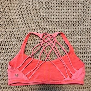 Lululemon Free to Be Bra - Size 8